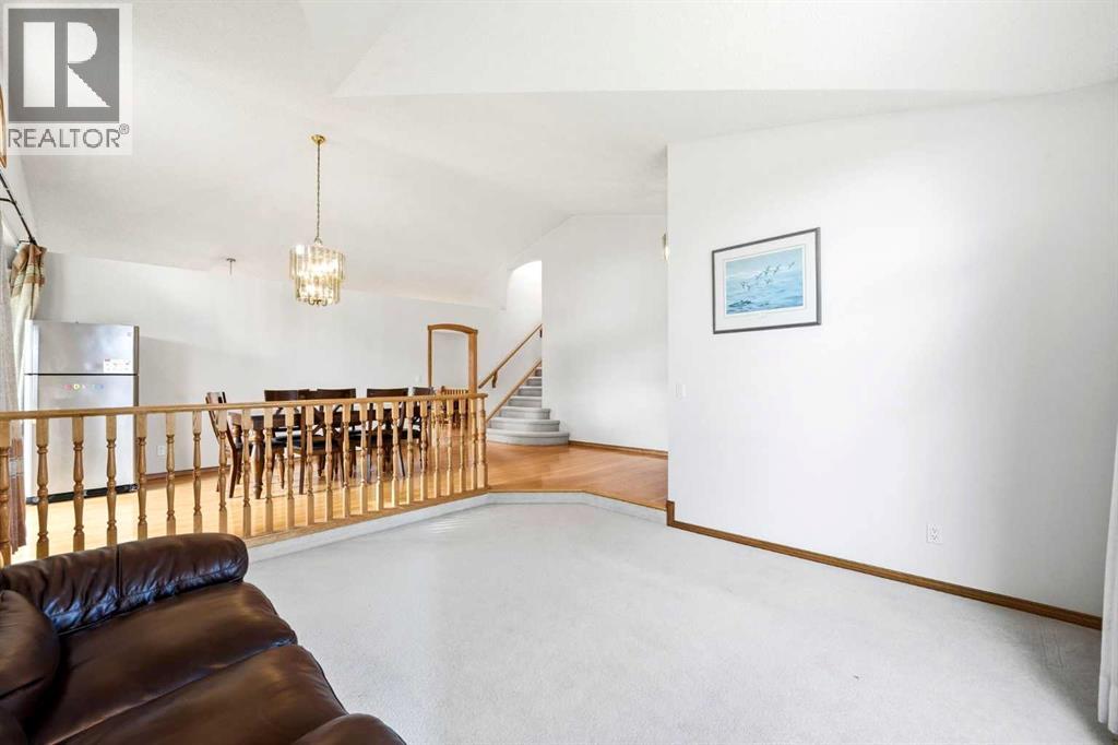 6 Christie Briar Lane SW, Calgary, Alberta  T3H 2H5 - Photo 7 - A2308376