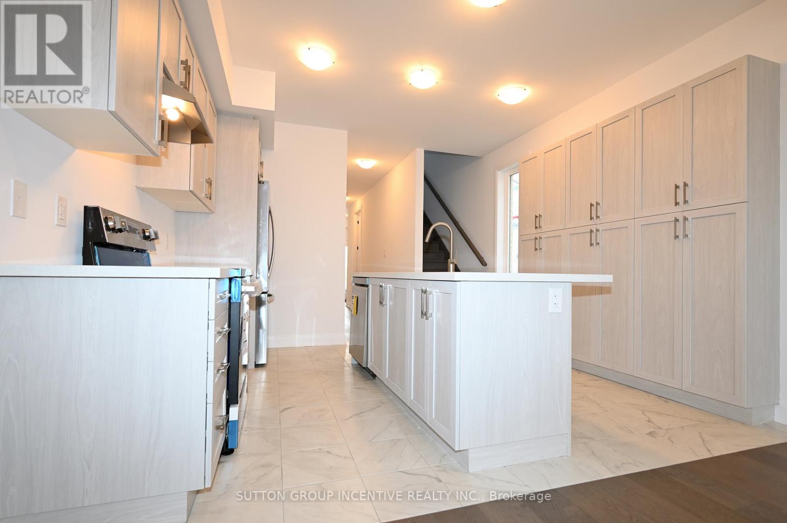 1 - 32 Winery Way, Barrie, Ontario  L9J 0Y3 - Photo 6 - S13017416