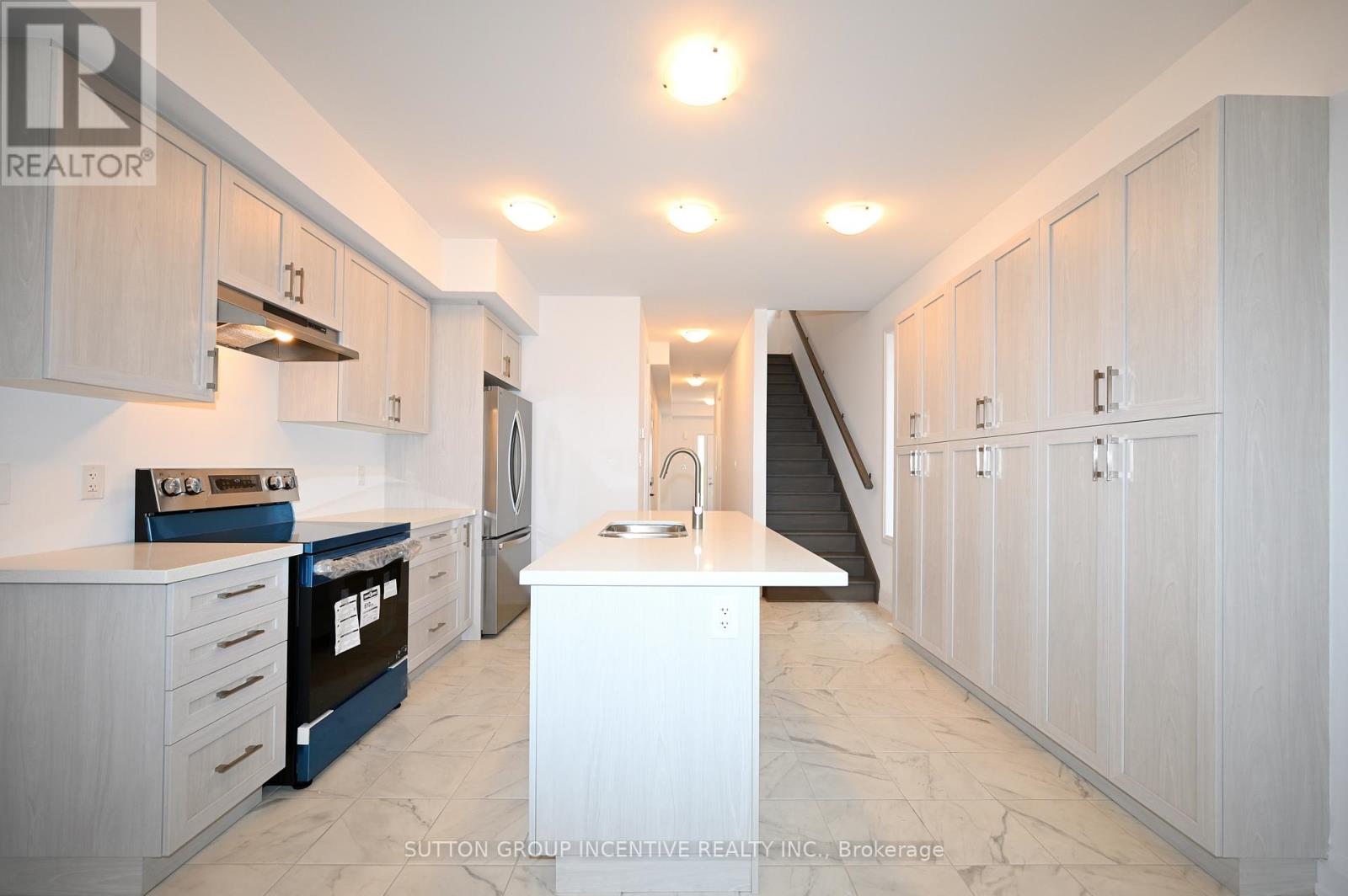 1 - 32 Winery Way, Barrie, Ontario  L9J 0Y3 - Photo 7 - S13017416