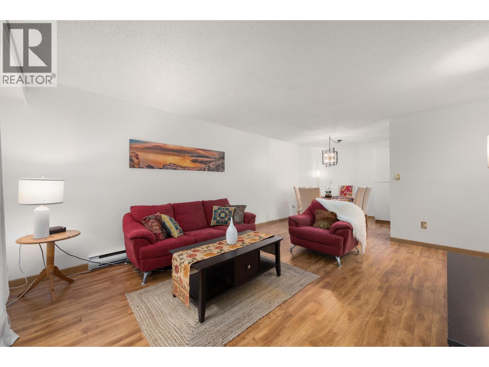 Listing Picture 5 of 40 : 227 9847 MANCHESTER DRIVE, Burnaby / 本拿比 - 魯藝地產 Yvonne Lu Group - MLS Medallion Club Member