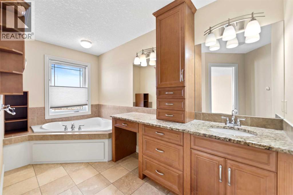 28 Panatella Manor NW, Calgary, Alberta  T3K 0A7 - Photo 37 - A2293483