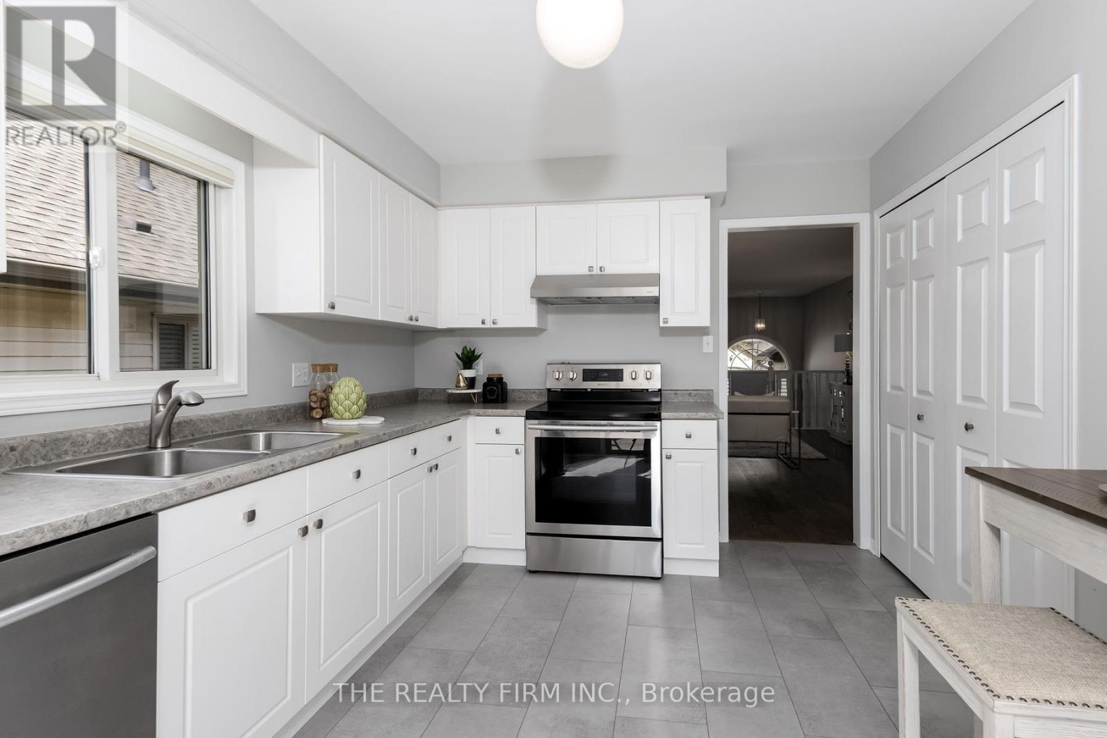 1499 Byron Baseline Road, London South, Ontario  N6K 4T4 - Photo 11 - X13087690