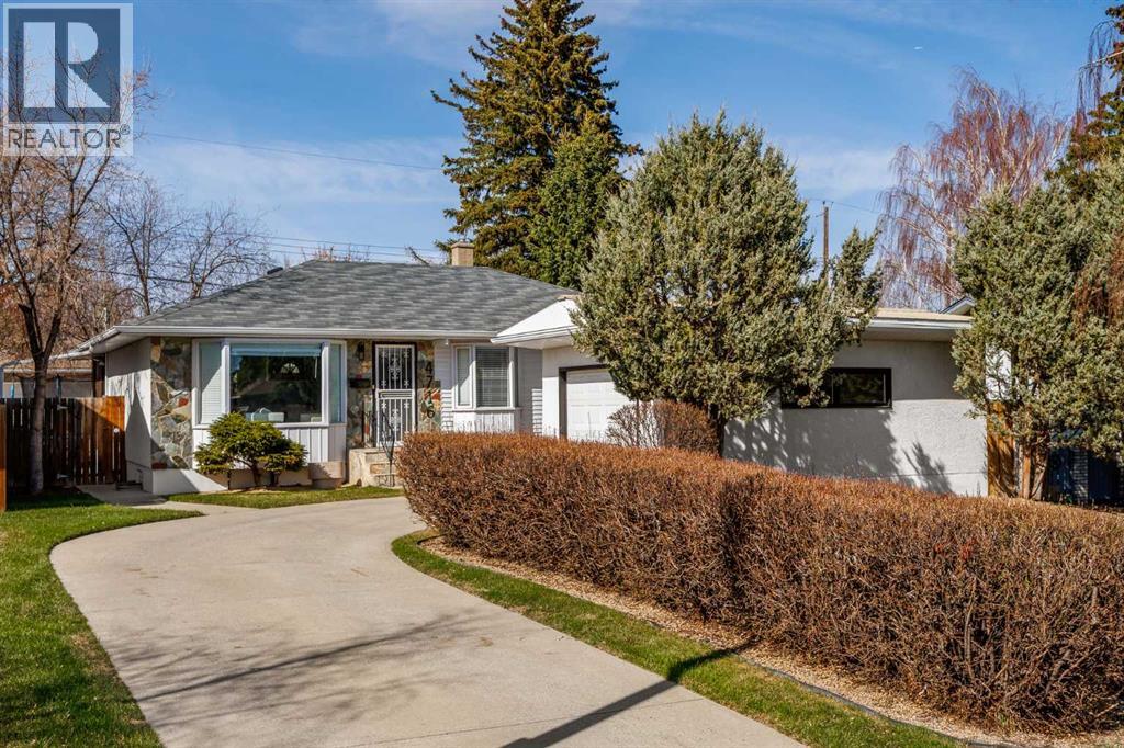 4716 26 Avenue SW, Calgary, Alberta