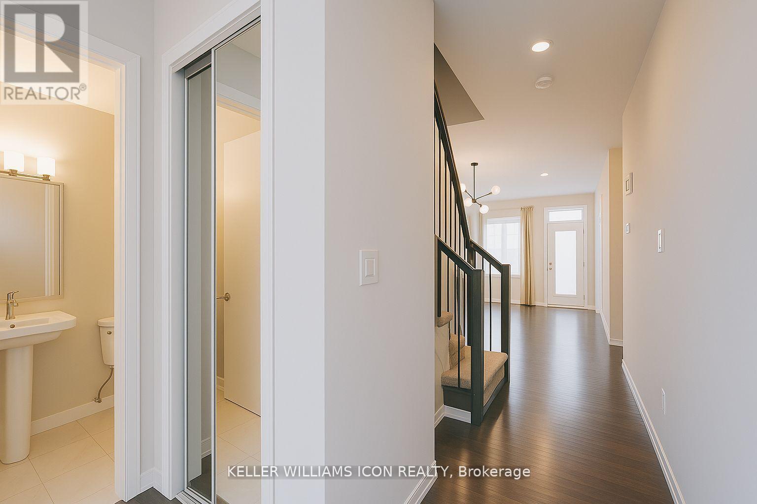 319 Canadensis Lane, Ottawa, Ontario  K2J 6X8 - Photo 2 - X13087708