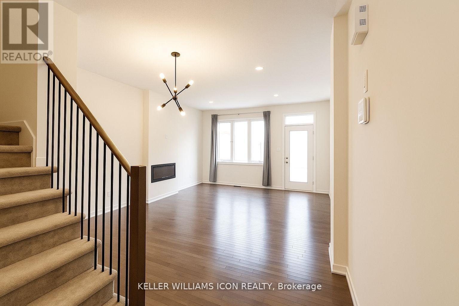 319 Canadensis Lane, Ottawa, Ontario  K2J 6X8 - Photo 3 - X13087708