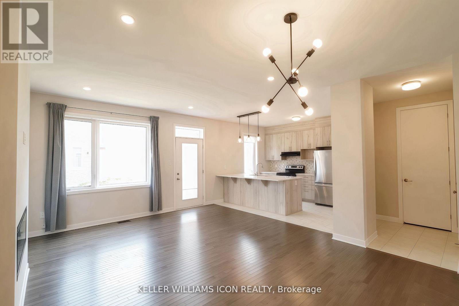 319 Canadensis Lane, Ottawa, Ontario  K2J 6X8 - Photo 5 - X13087708