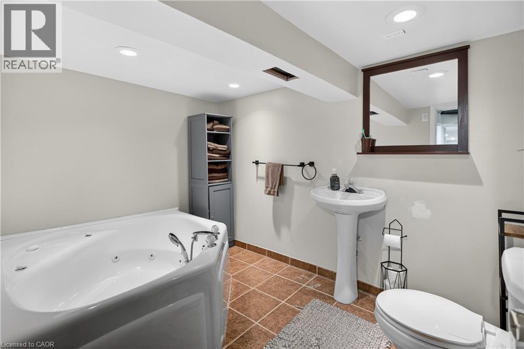 209 Glendale Avenue N, Hamilton, Ontario  L8L 7K2 - Photo 37 - 40827523