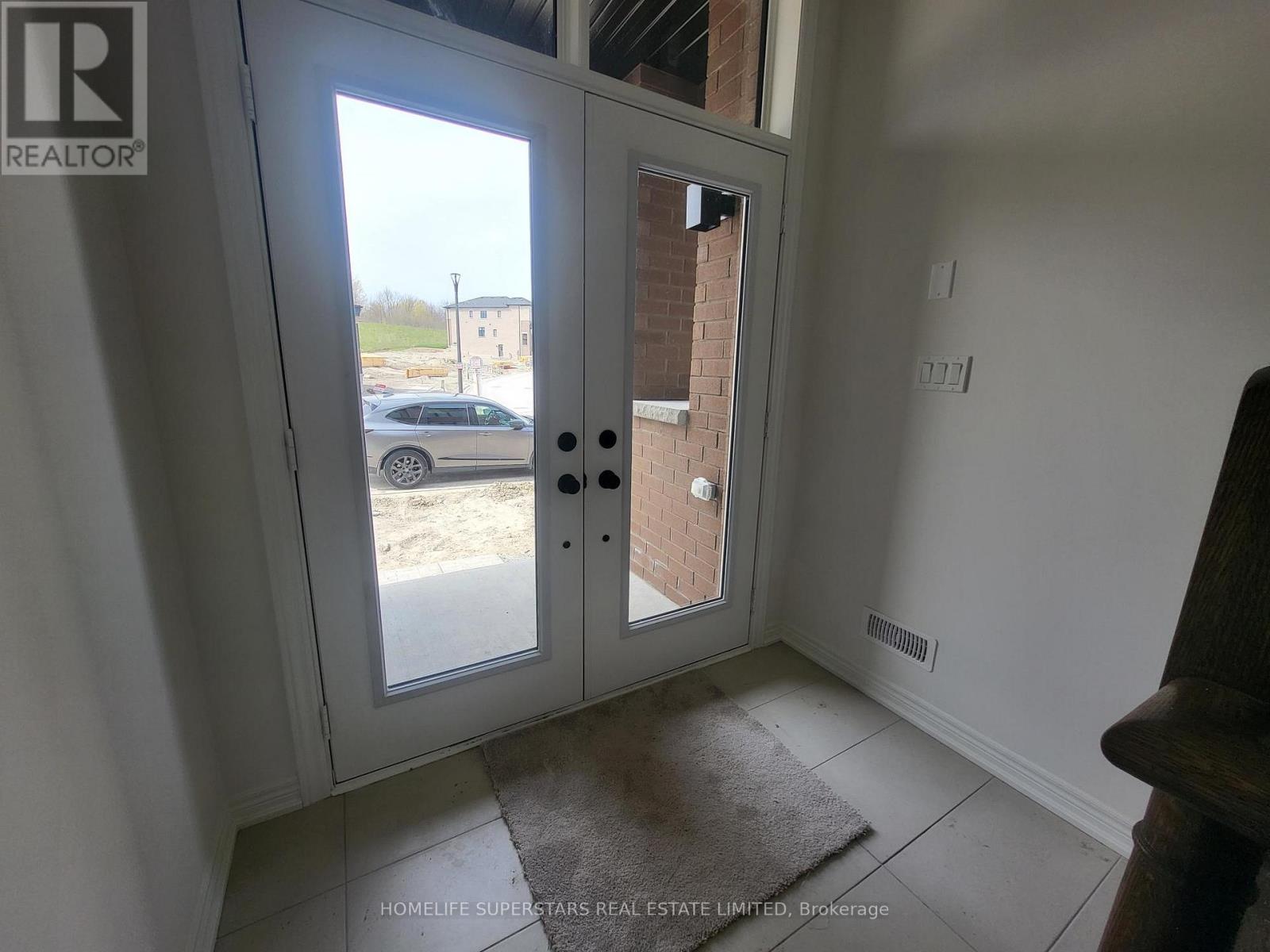 1247 Winding Wood Trail, Pickering, Ontario  L1X 0S3 - Photo 3 - E13087688