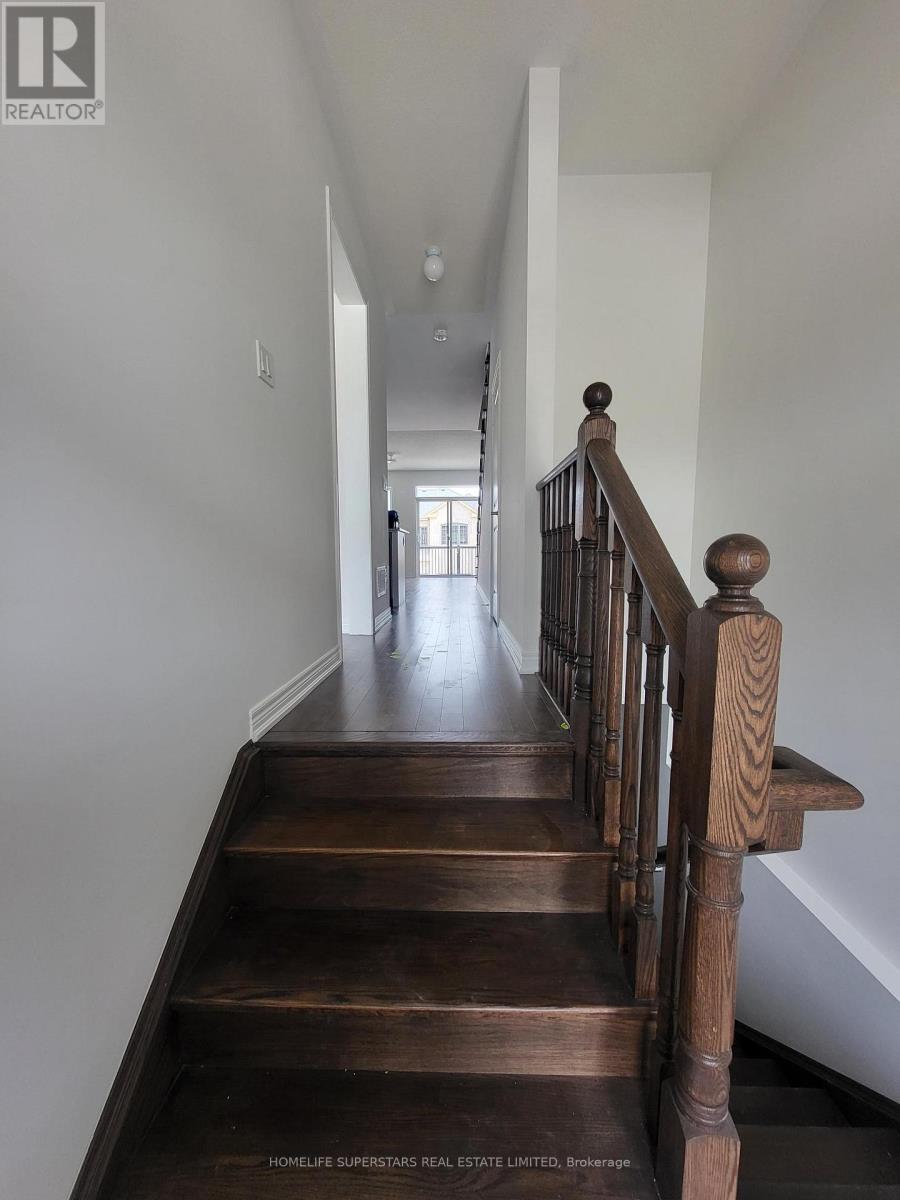 1247 Winding Wood Trail, Pickering, Ontario  L1X 0S3 - Photo 4 - E13087688