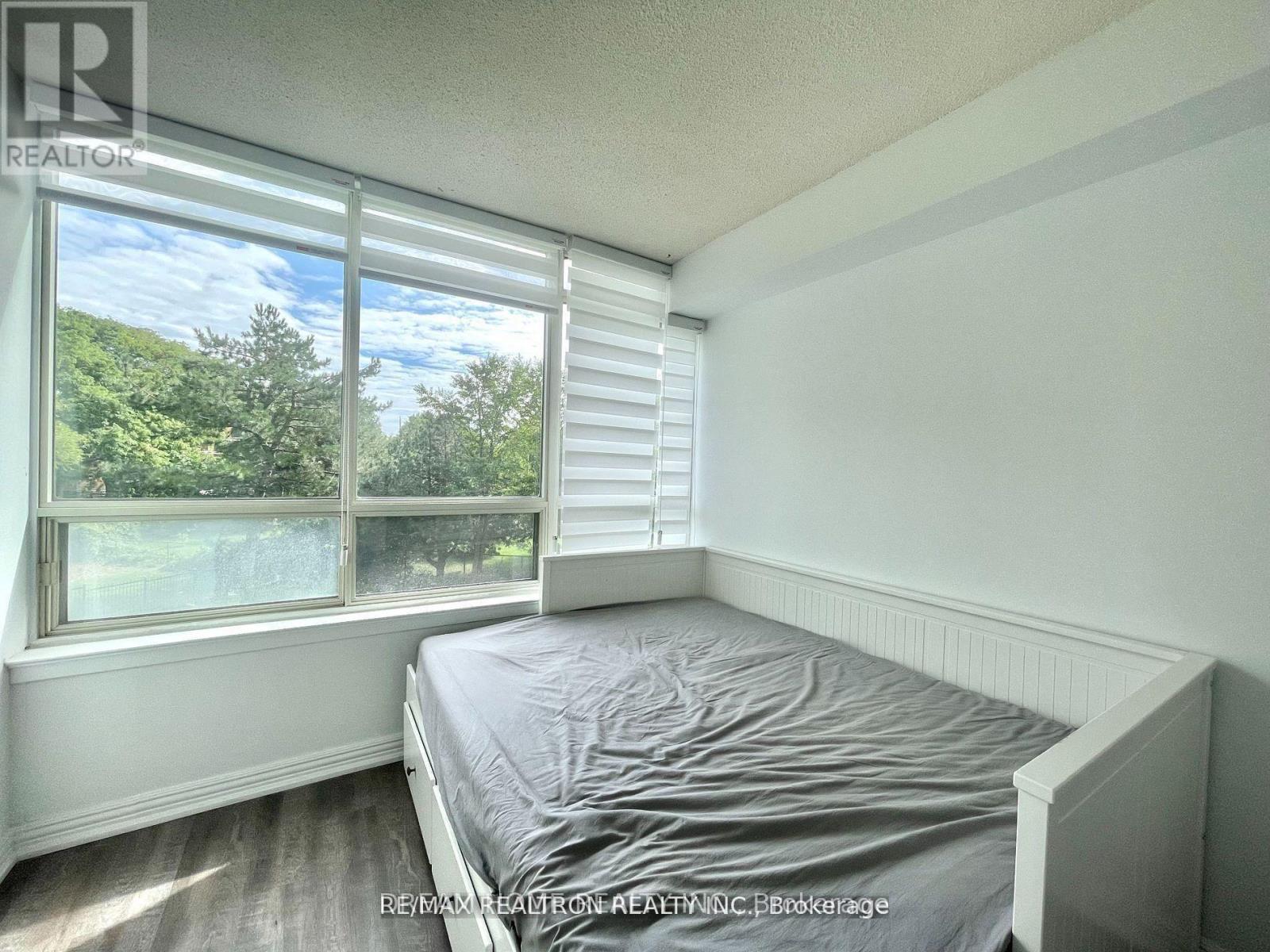 206 - 5 Greystone Walk Drive, Toronto (Kennedy Park), Ontario  M1K 5J5 - Photo 13 - E13087718