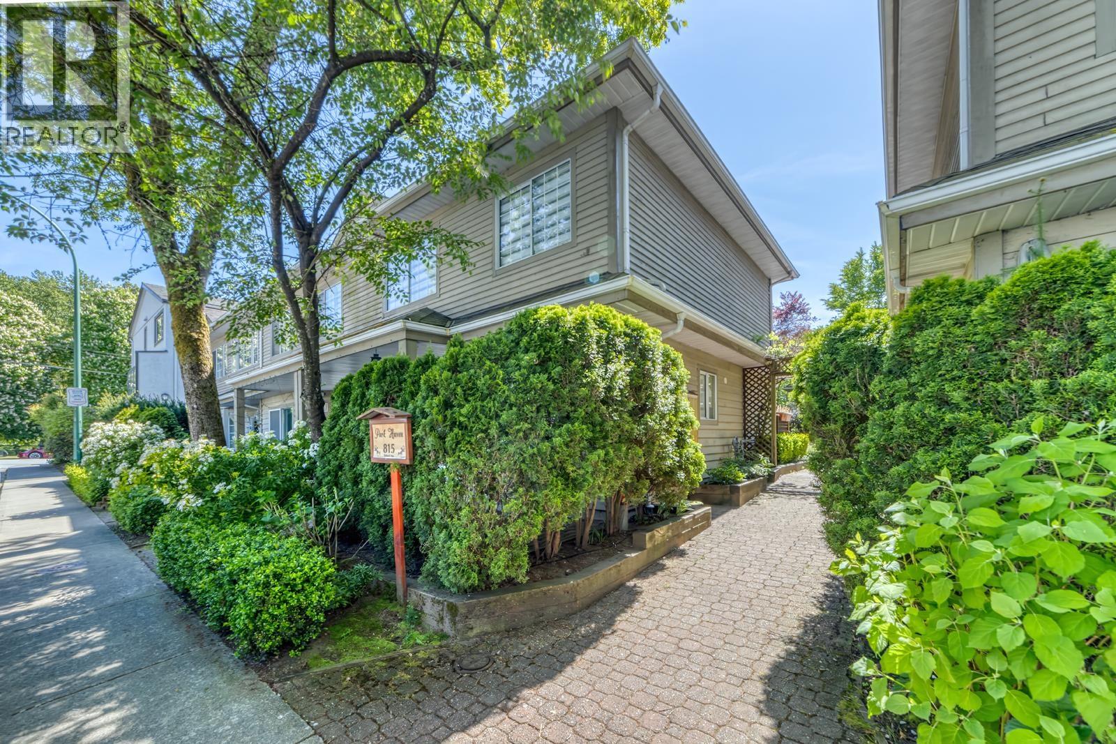 6 815 TOBRUCK AVENUE, North Vancouver, British Columbia