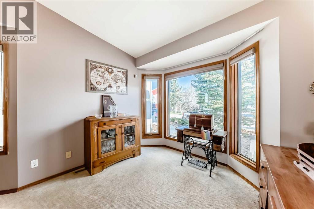 402 Citadel Hills Circle NW, Calgary, Alberta  T3G 3V7 - Photo 5 - A2308214