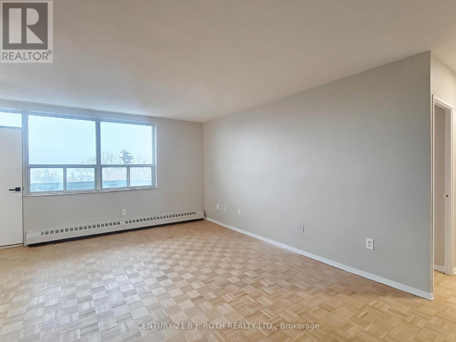 407 - 98 Holgate Street, Barrie (Allandale), Ontario  L4N 2T9 - Photo 3 - S13087698