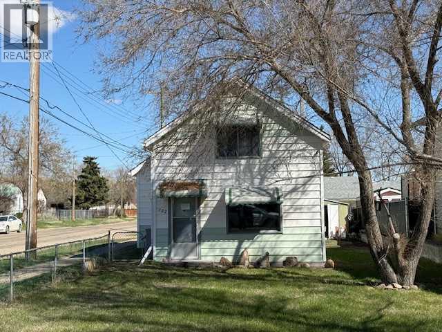 702 3 Street Sw, Drumheller, Alberta  T0J 0Y6 - Photo 1 - A2308377