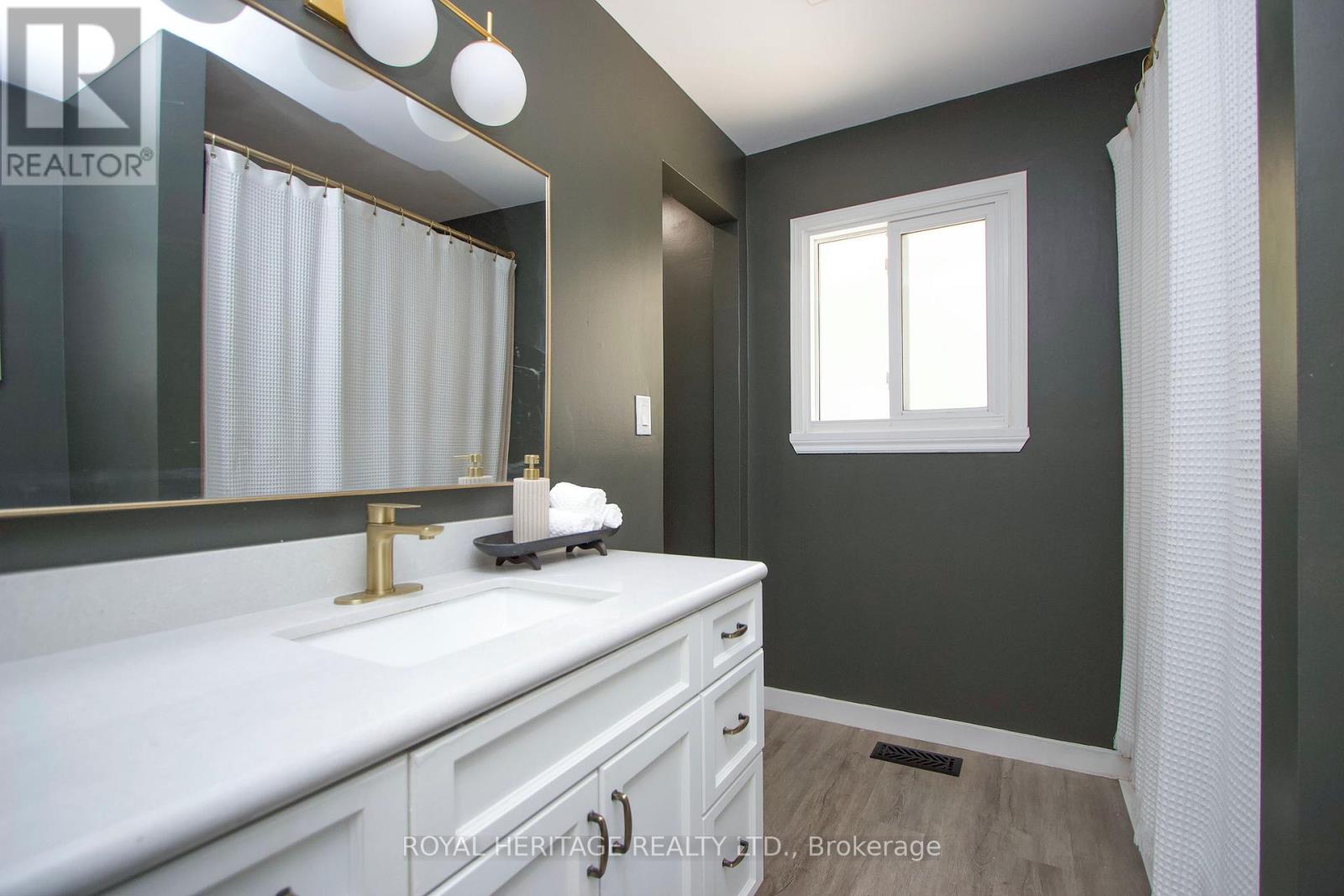 56 Pine Point Lane, Scugog, Ontario  L9L 1B4 - Photo 19 - E13056924