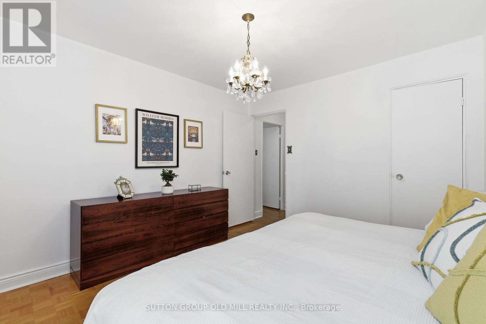 1801 - 360 Ridelle Avenue, Toronto (Briar Hill-Belgravia), Ontario  M6B 1K1 - Photo 15 - W13087680