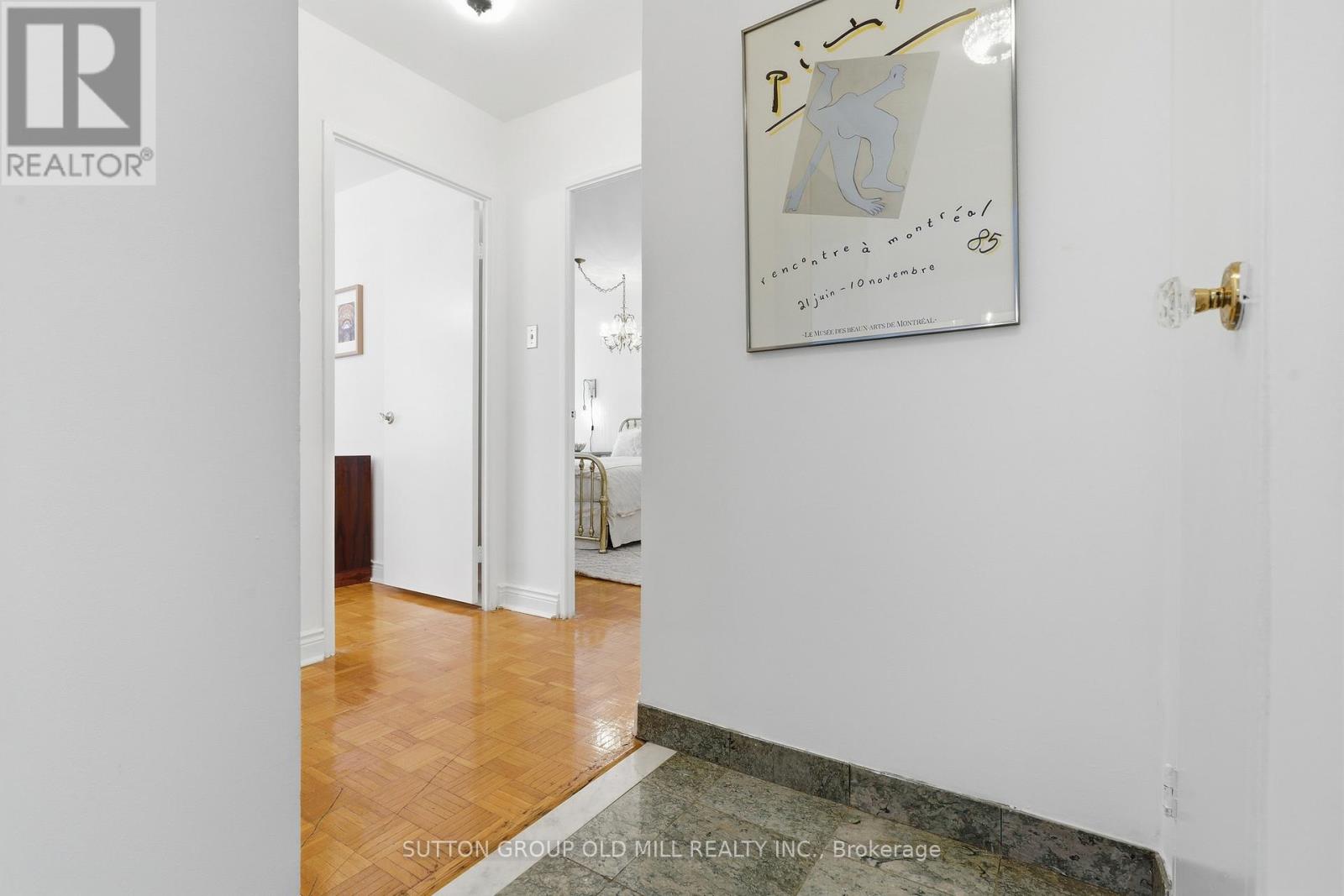 1801 - 360 Ridelle Avenue, Toronto (Briar Hill-Belgravia), Ontario  M6B 1K1 - Photo 3 - W13087680