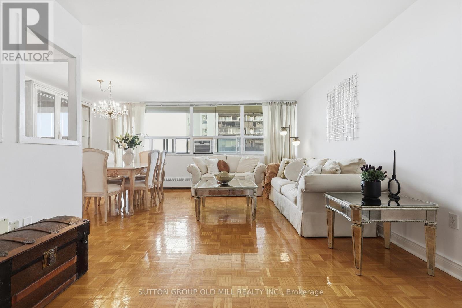 1801 - 360 Ridelle Avenue, Toronto (Briar Hill-Belgravia), Ontario  M6B 1K1 - Photo 6 - W13087680