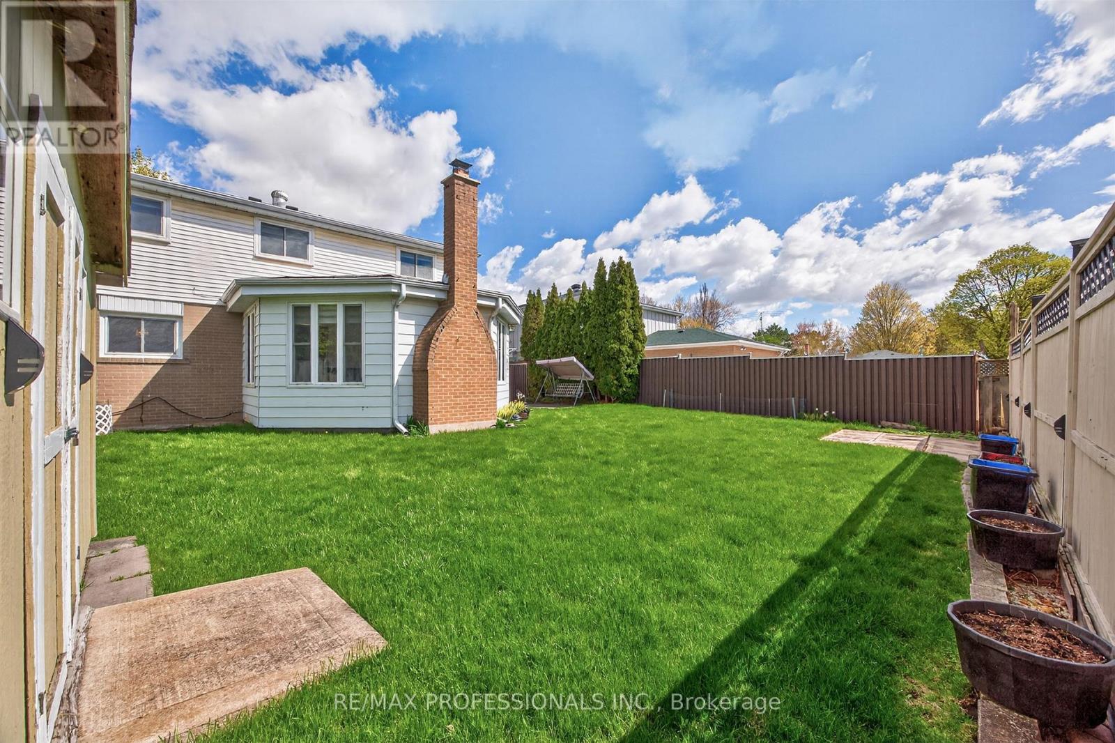 3 Caledon Court, Brampton, Ontario  L6T 1Z6 - Photo 38 - W13087692