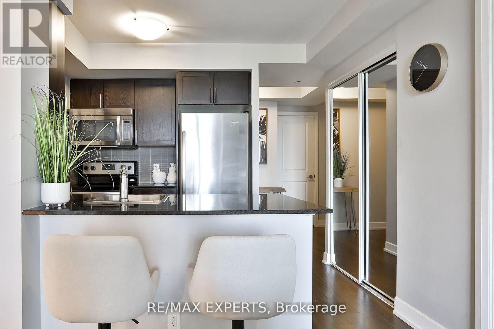 2021 - 2 Eva Road, Toronto, Ontario  M9C 2A8 - Photo 8 - W13087730
