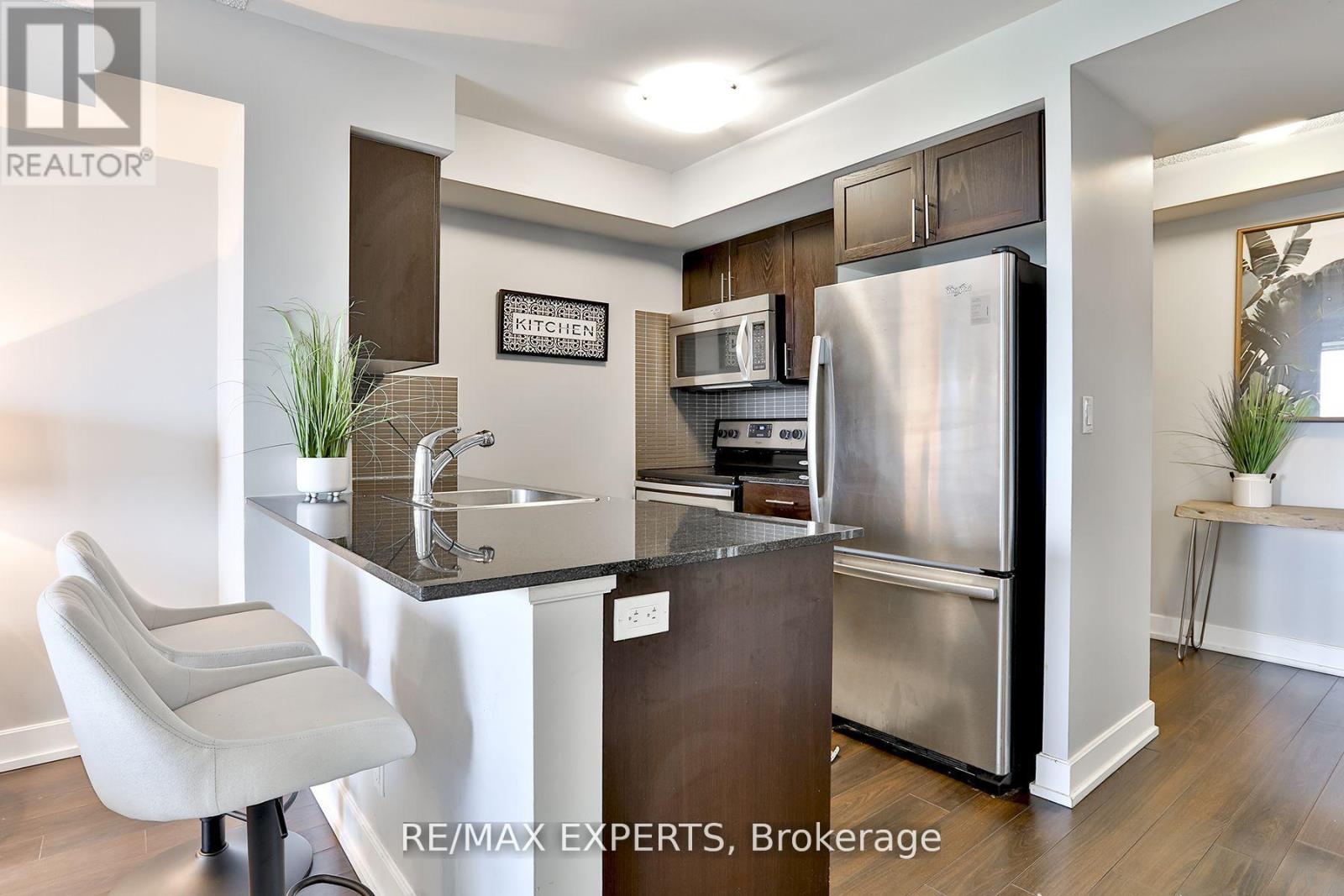 2021 - 2 Eva Road, Toronto, Ontario  M9C 2A8 - Photo 9 - W13087730