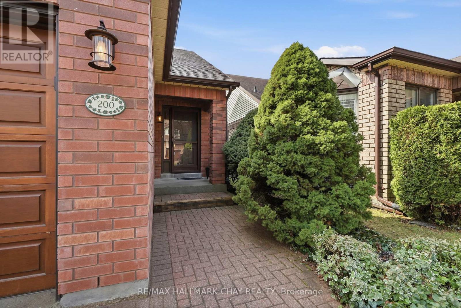 200 Riverview Road, New Tecumseth, Ontario  L9R 1Y2 - Photo 3 - N13003620