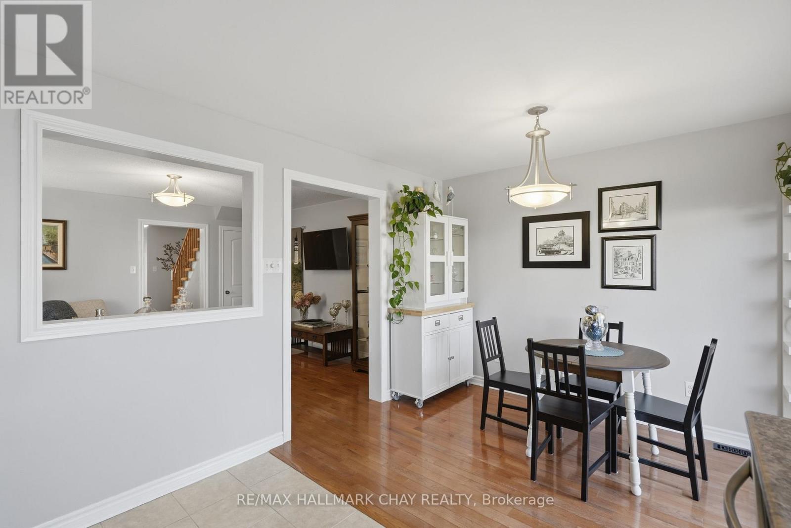 215 Banting Crescent, Essa, Ontario  L3W 0P8 - Photo 14 - N13021258