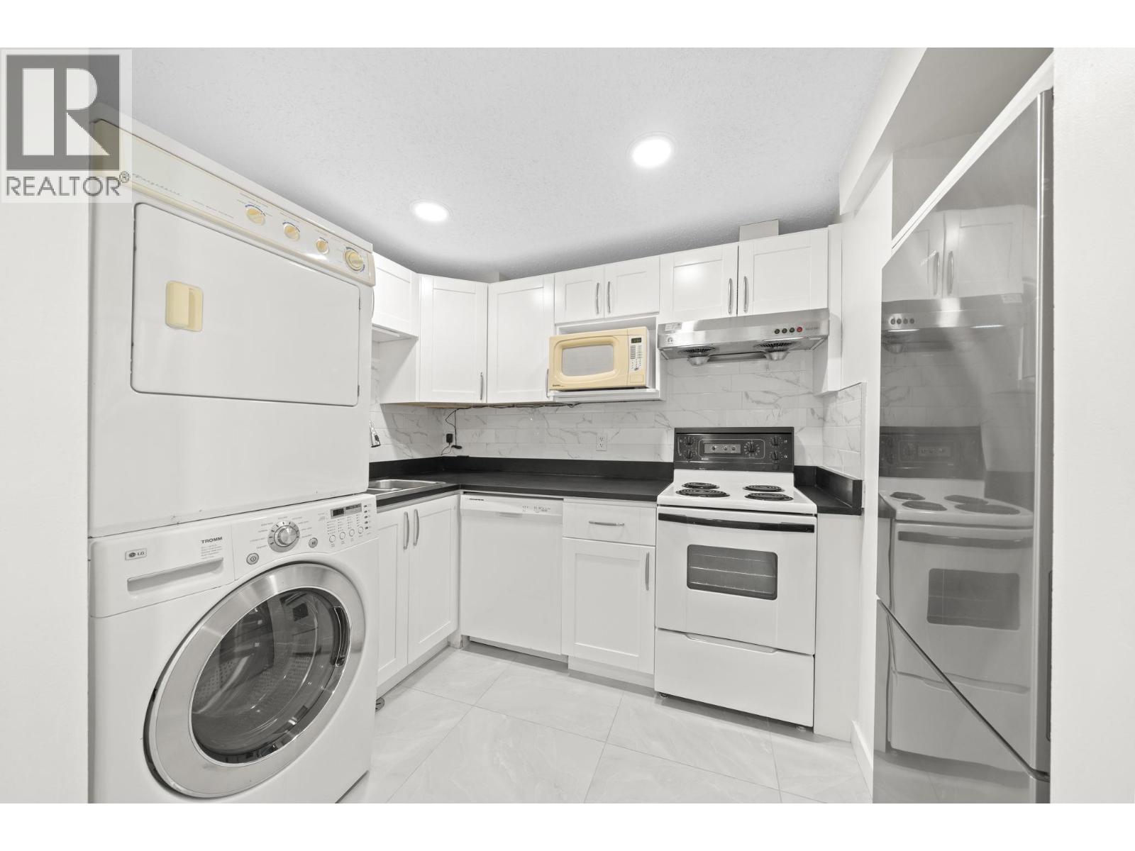 3444 Church Street, North Vancouver, British Columbia  V7K 2L4 - Photo 24 - R3120004