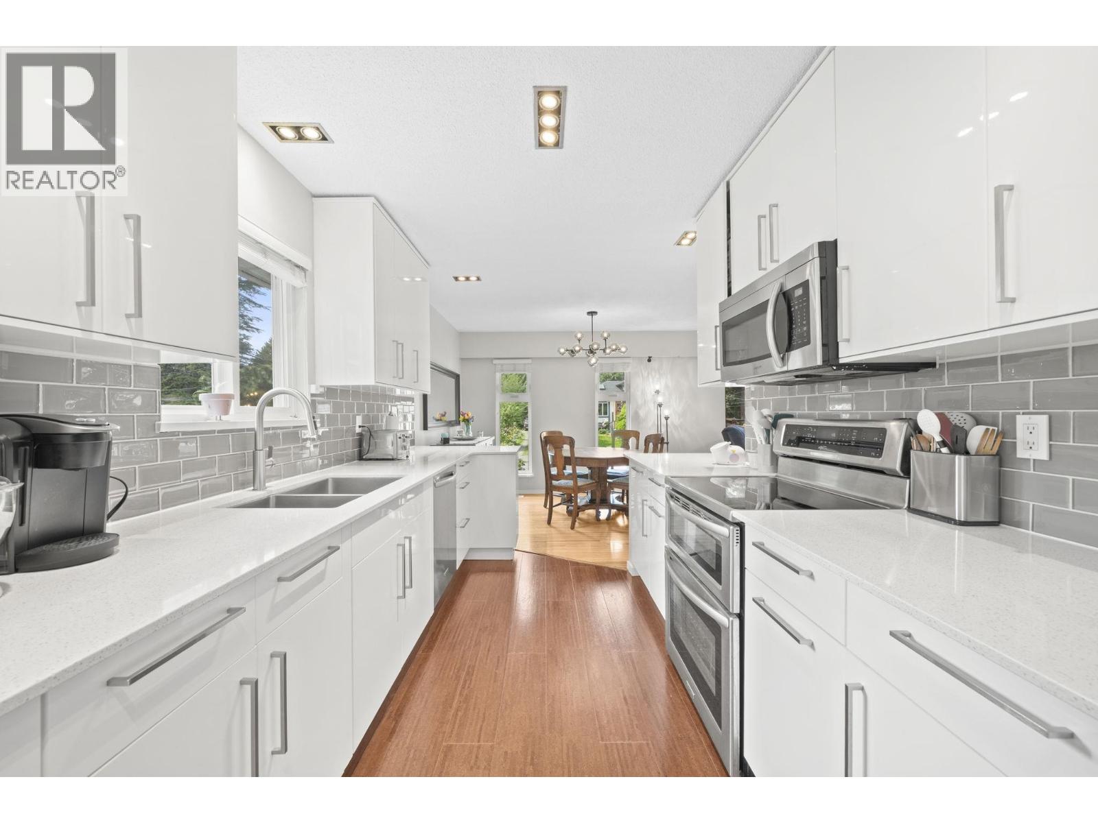 3444 Church Street, North Vancouver, British Columbia  V7K 2L4 - Photo 6 - R3120004