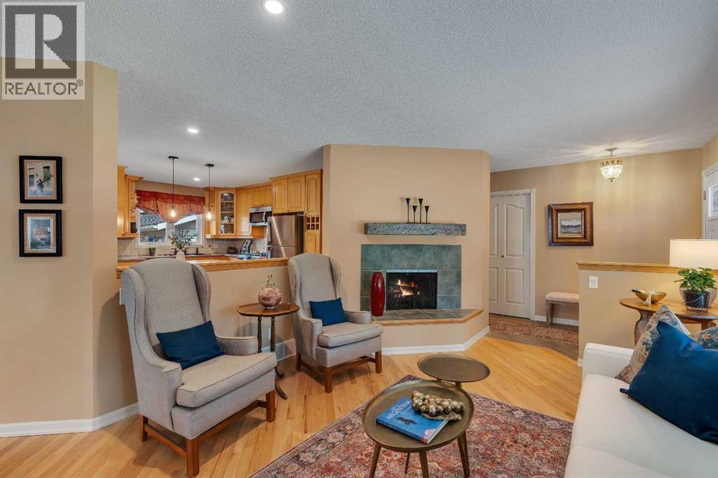 9 Mountain Place, Okotoks, Alberta  T1S 1G7 - Photo 9 - A2304951