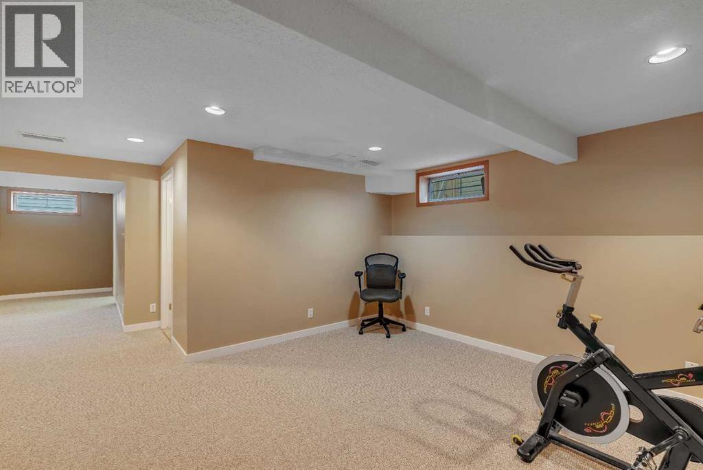 9 Mountain Place, Okotoks, Alberta  T1S 1G7 - Photo 42 - A2304951