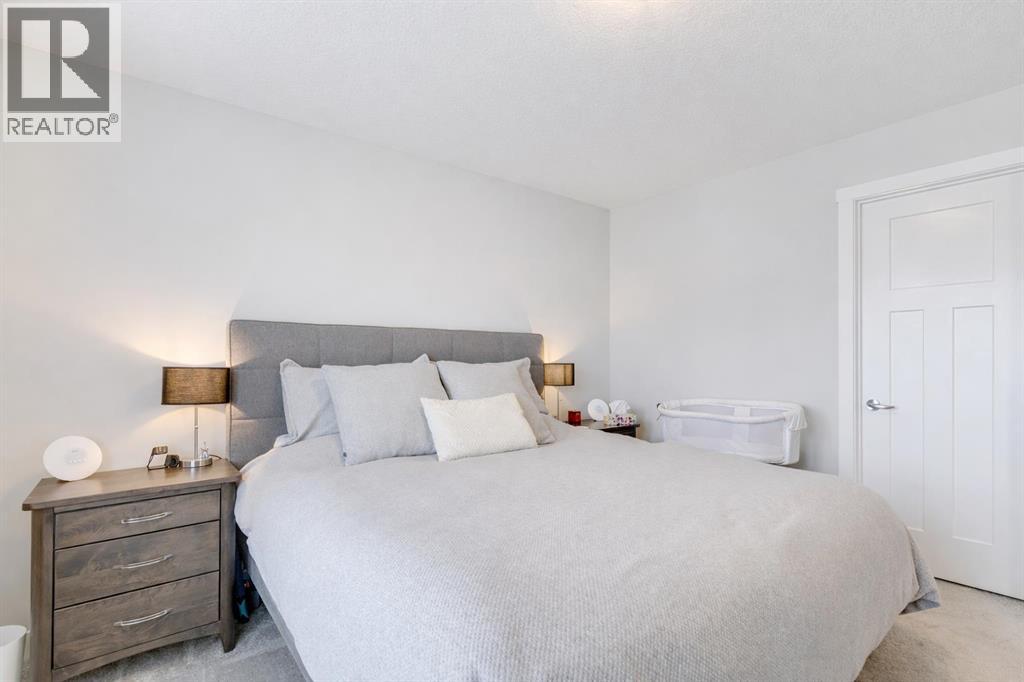 429 South Point Glen SW, Airdrie, Alberta  T4B 4L1 - Photo 14 - A2293563