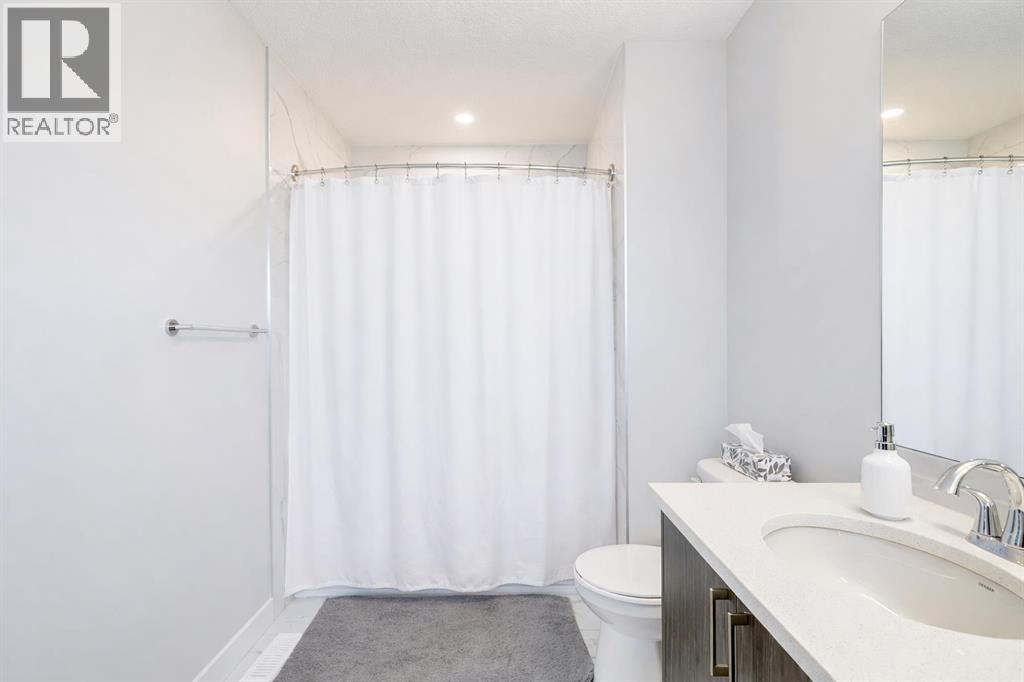 429 South Point Glen SW, Airdrie, Alberta  T4B 4L1 - Photo 18 - A2293563