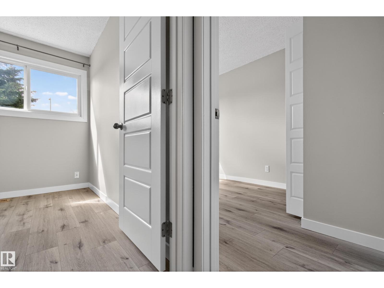 18 Lakewood Vg Nw, Edmonton, Alberta  T6K 2B3 - Photo 16 - E4485881