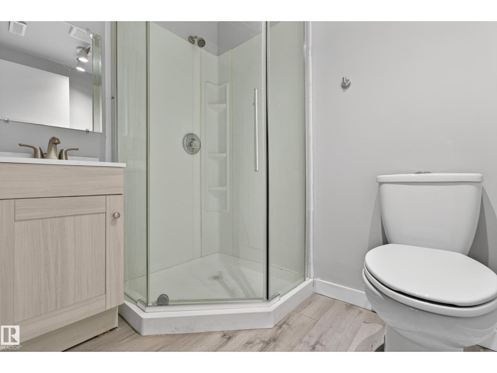18 Lakewood Vg Nw, Edmonton, Alberta  T6K 2B3 - Photo 27 - E4485881