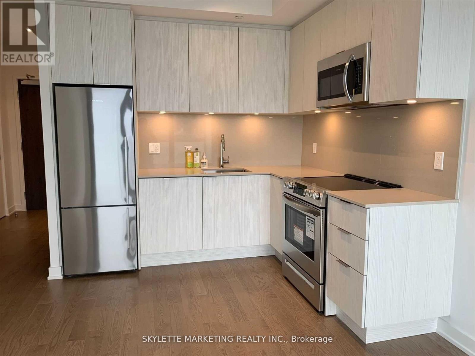 2412 - 25 Richmond Street E, Toronto, Ontario  M5C 0A6 - Photo 3 - C13087754