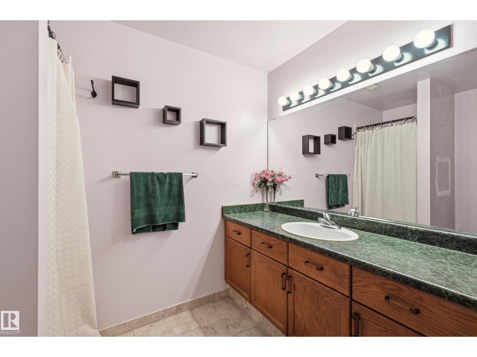 1242 Joyce Cr Nw, Edmonton, Alberta  T6L 6V3 - Photo 21 - E4485884