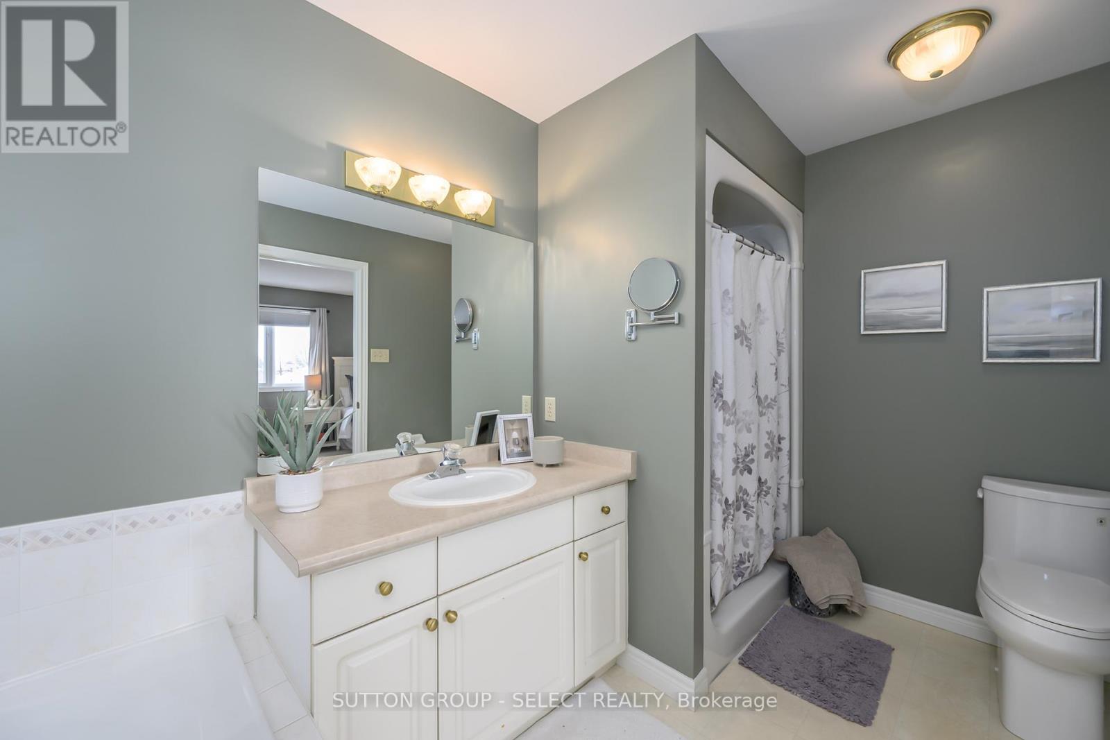 15 Marcus Crescent, London North (North A), Ontario  N6G 4Y9 - Photo 29 - X13087810
