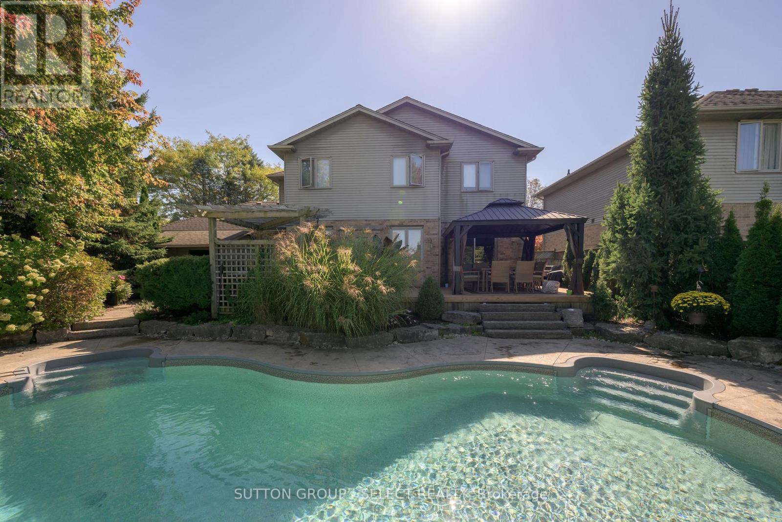 15 Marcus Crescent, London North (North A), Ontario  N6G 4Y9 - Photo 37 - X13087810