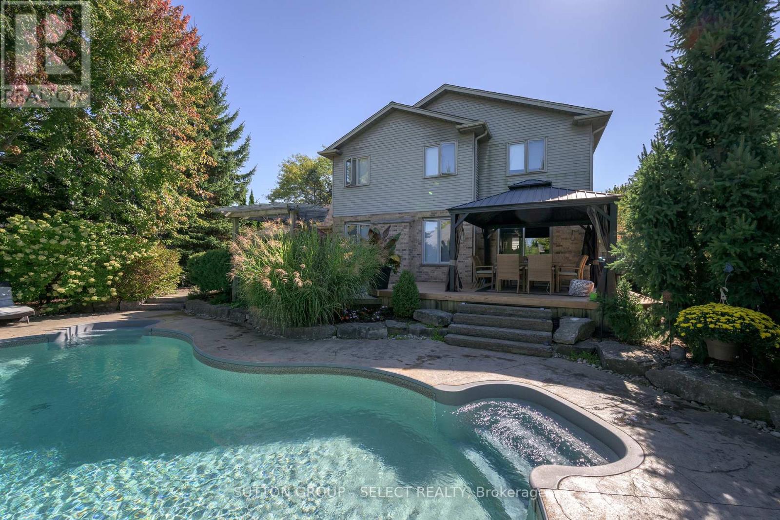 15 Marcus Crescent, London North (North A), Ontario  N6G 4Y9 - Photo 39 - X13087810