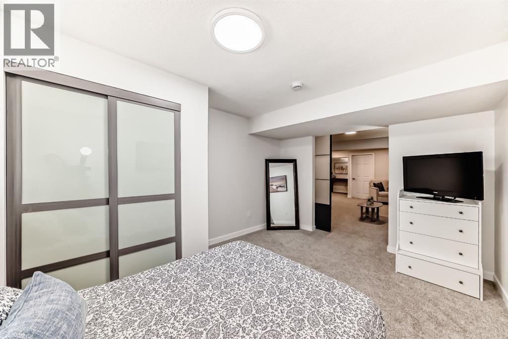 37 Legacy Glen Point SE, Calgary, Alberta  T2X 4T2 - Photo 27 - A2293977