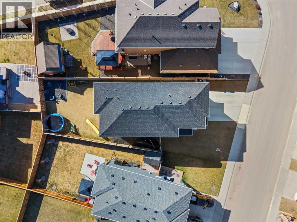 32 Paint Horse Crescent, Cochrane, Alberta  T4C 2V7 - Photo 45 - A2305369