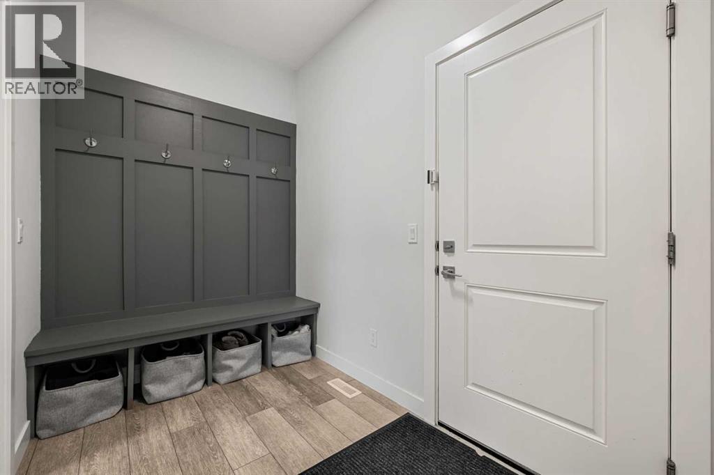 32 Paint Horse Crescent, Cochrane, Alberta  T4C 2V7 - Photo 15 - A2305369