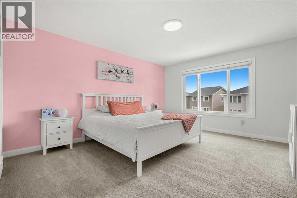 32 Paint Horse Crescent, Cochrane, Alberta  T4C 2V7 - Photo 21 - A2305369