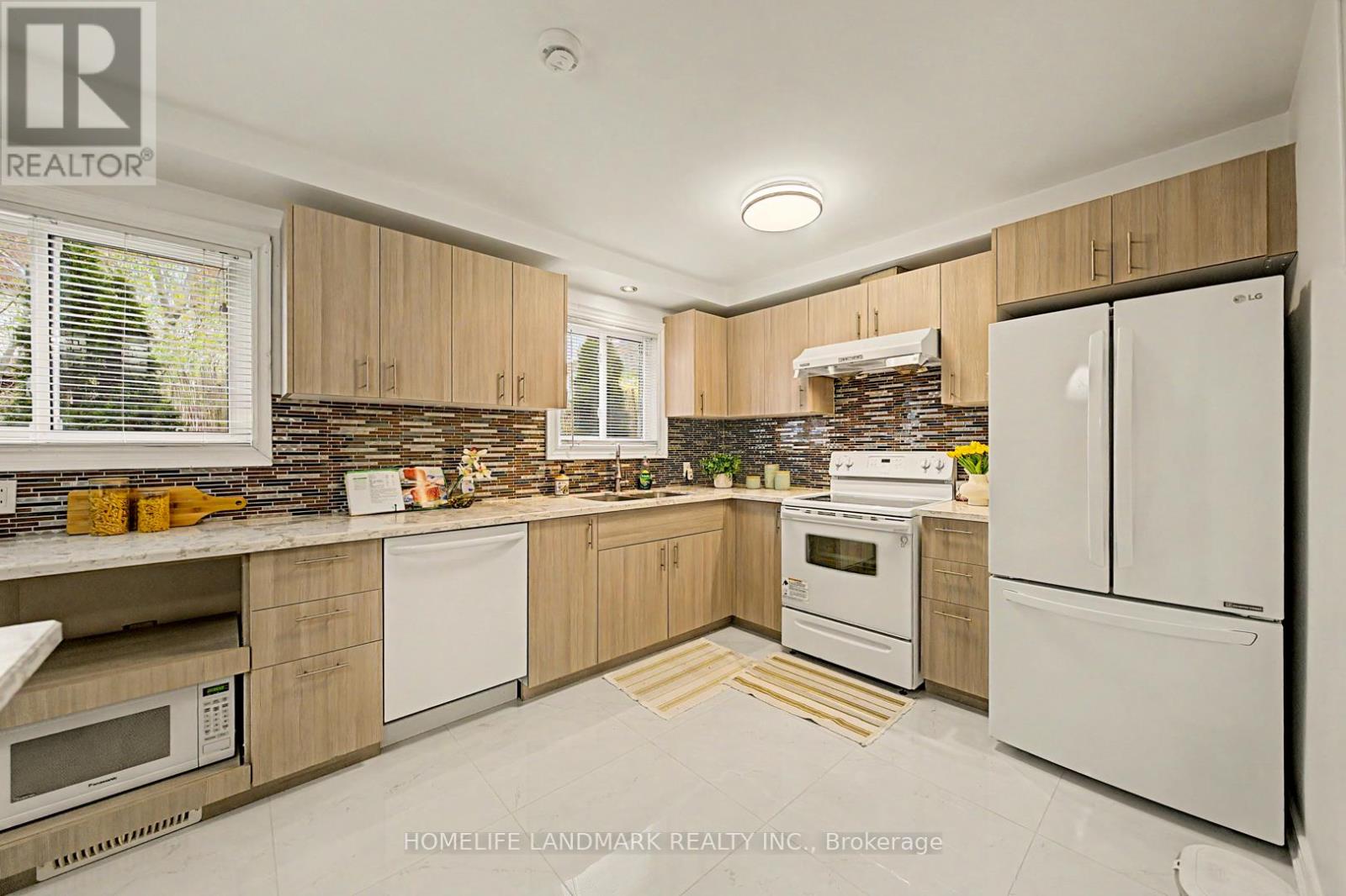 275 Goldenwood Road, Toronto, Ontario  M2M 4A7 - Photo 34 - C13087808