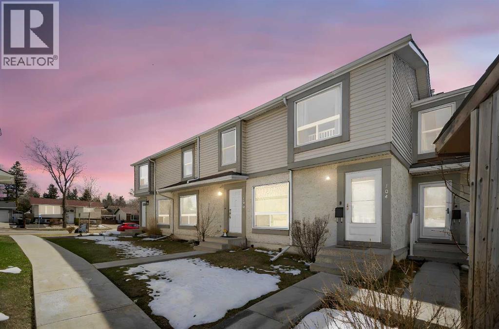 104 Deer Ridge Lane SE, Calgary, Alberta