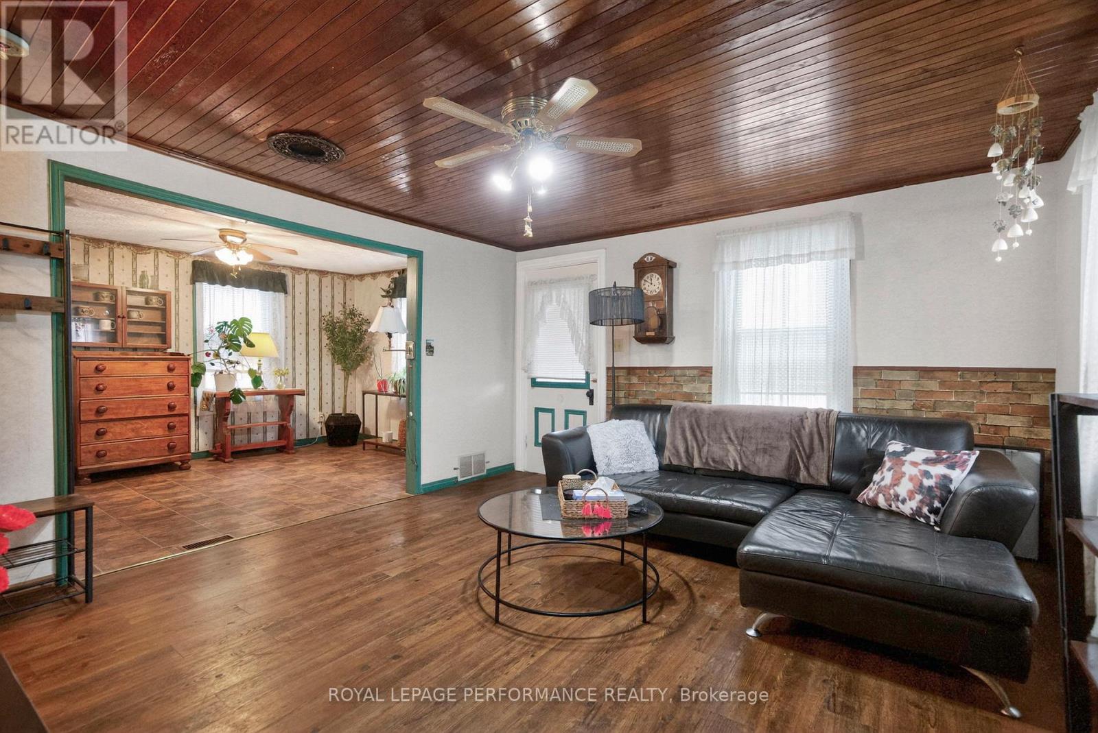 3242 Avonmore Main Street, North Stormont, Ontario  K0C 1C0 - Photo 14 - X13087786