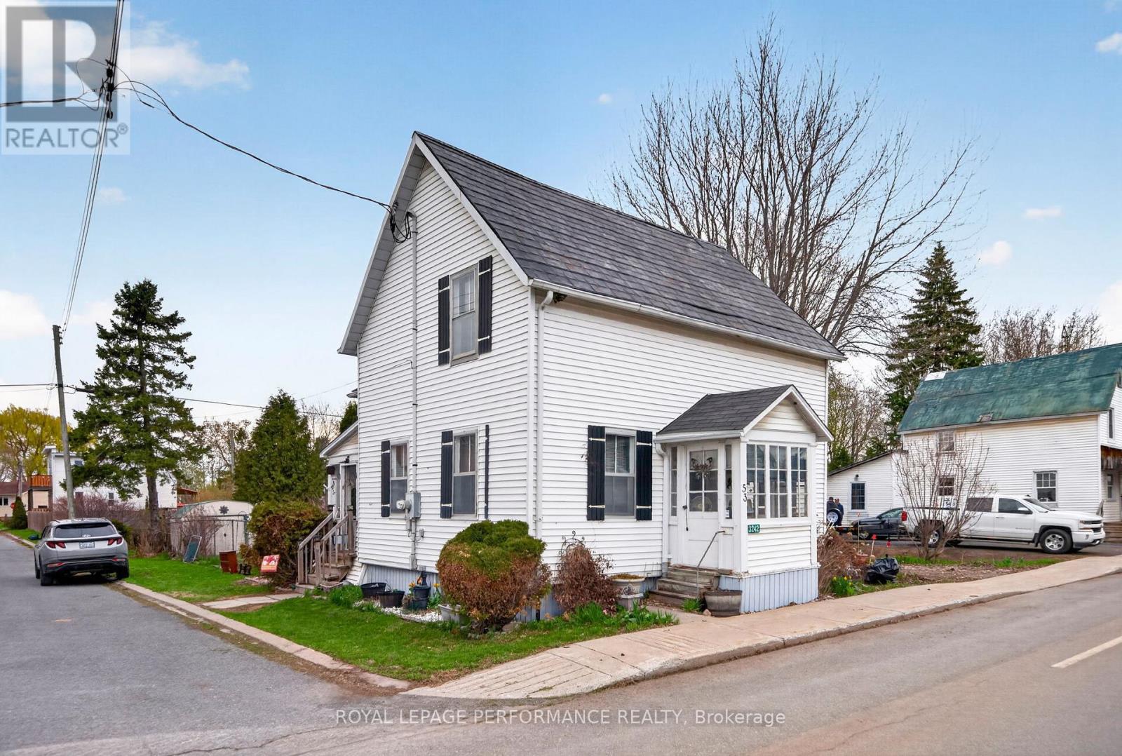 3242 Avonmore Main Street, North Stormont, Ontario  K0C 1C0 - Photo 2 - X13087786