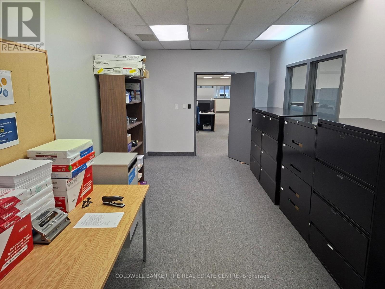 920 Sheldon Court E, Burlington, Ontario  L7L 5K6 - Photo 11 - W13087772