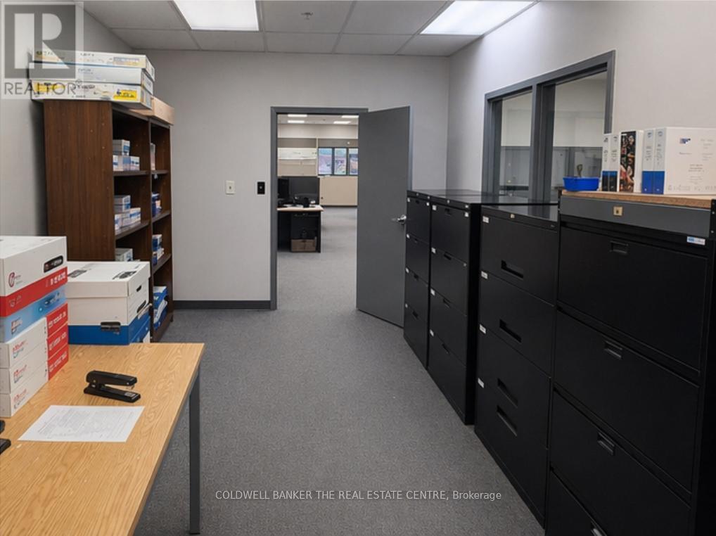 920 Sheldon Court E, Burlington, Ontario  L7L 5K6 - Photo 24 - W13087772